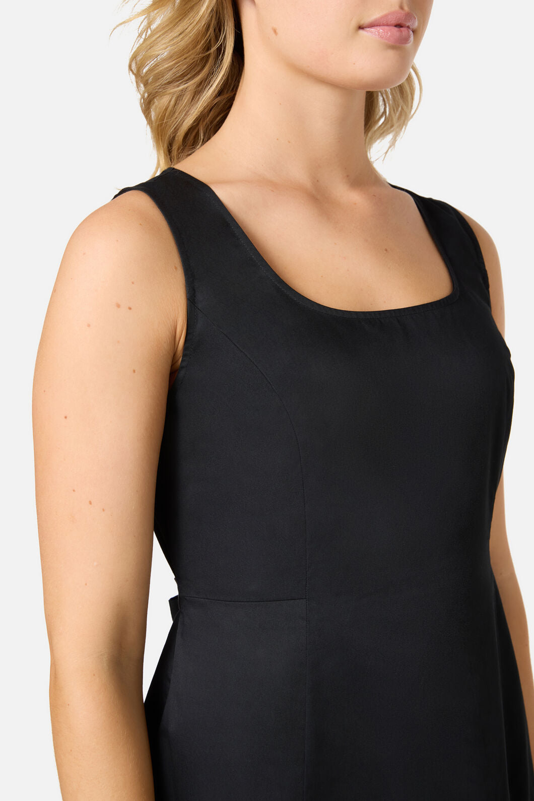 Princess Highway - Delphine Classic Midi Dress - black