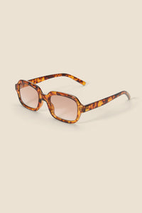 Princess Highway - Posh Pretty Square Sunglasses - tort