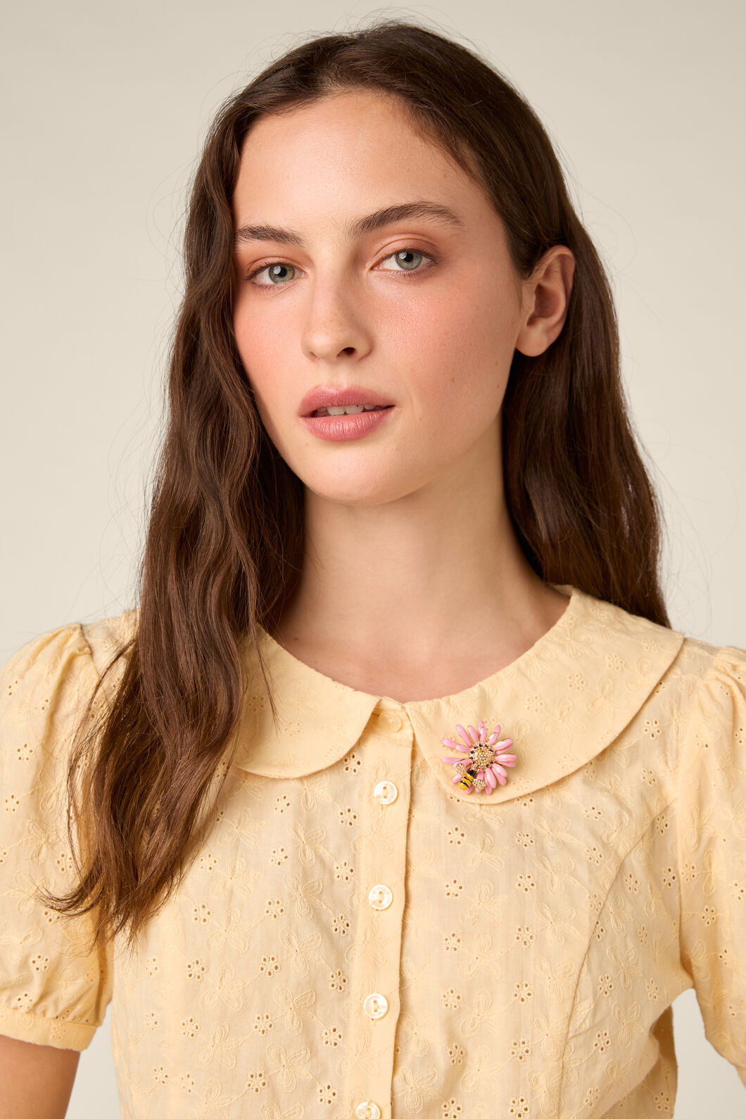 Princess Highway - Flower & Bee Brooch - pink