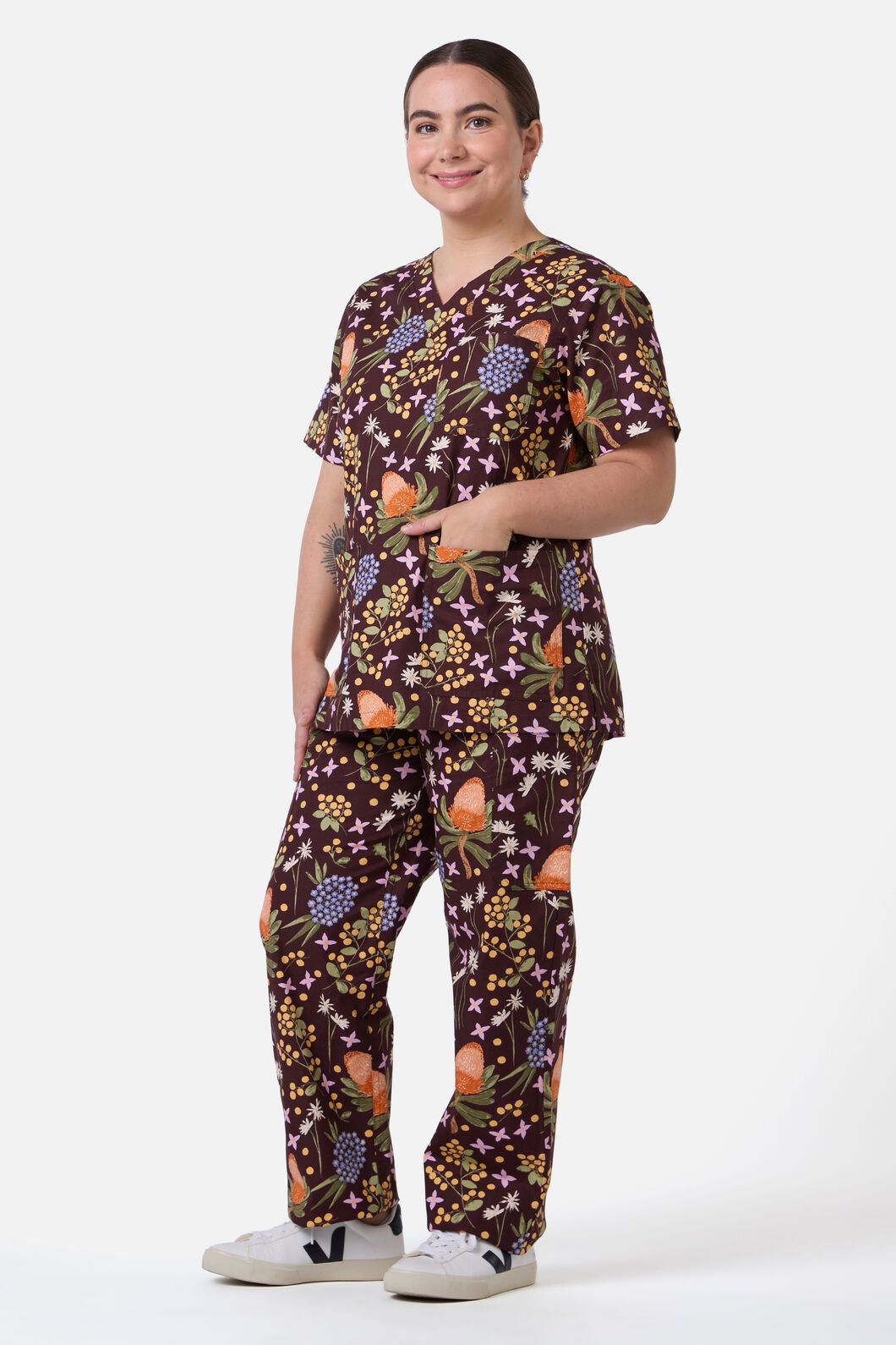 Princess Highway - BANKSIA BOUQUET SCRUB SET - chocolate