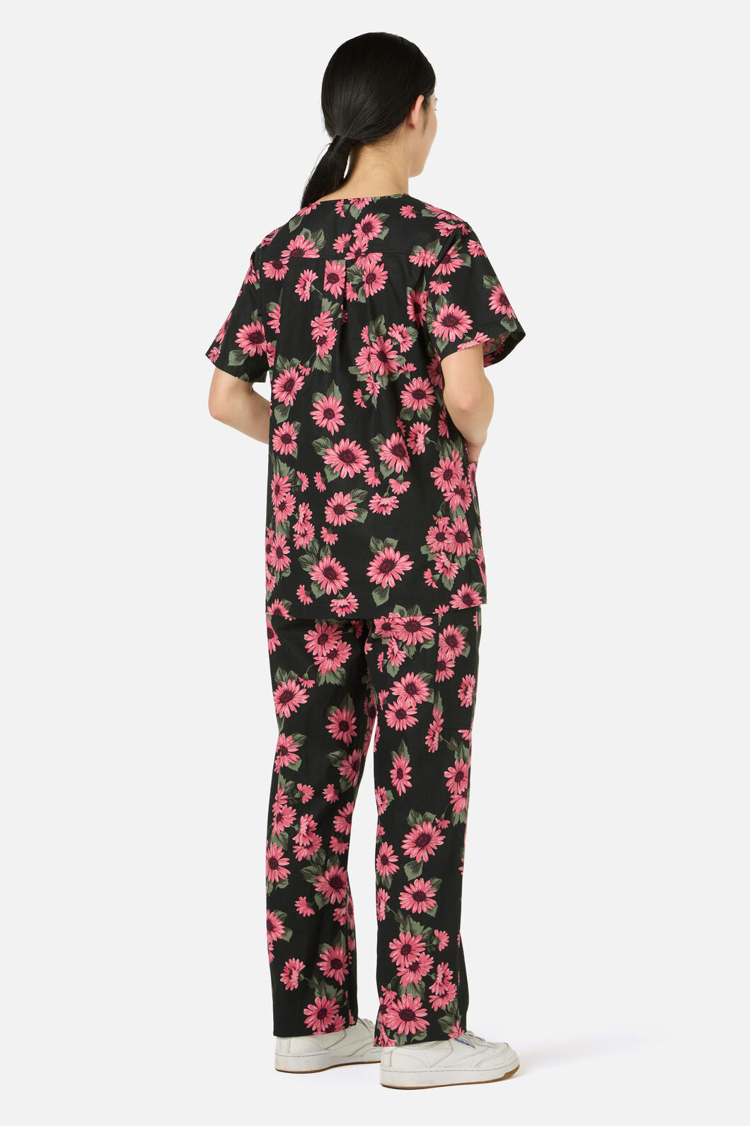 Princess Highway - Winter Daisy scrub set - green