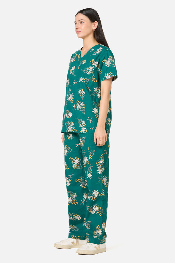 Princess Highway - Penny Native Scrub Set - green